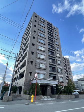 ライオンズステージ山鼻