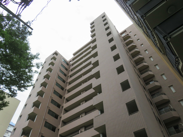 【クリオレミントンハウス明大前】外観