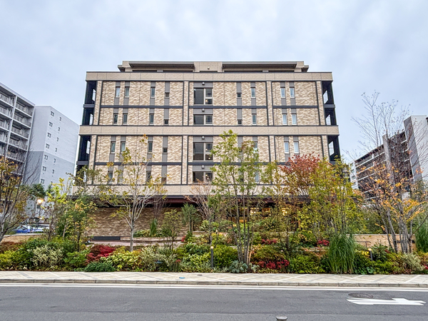 【デュオセーヌ横浜川和町ガーデン】外観