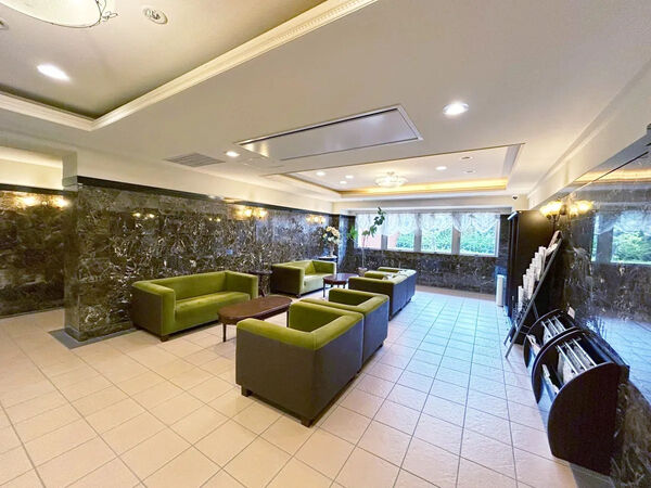 【エイジングコート奈良新大宮】ロビー 【エイジングコート奈良新大宮】ロビー