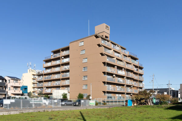 【ライオンズマンション第7江坂】外観 【ライオンズマンション第7江坂】外観