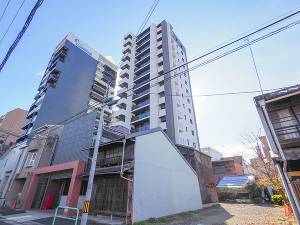 【ダイアパレスセントラルザ・フォート】外観