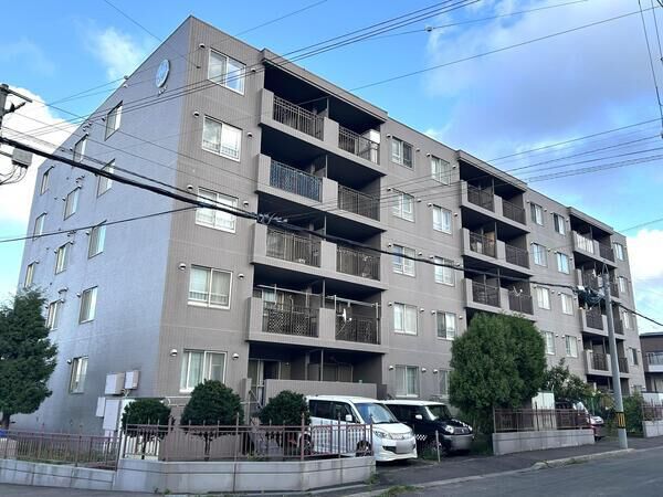 【ハウスオブリザ富丘】外観