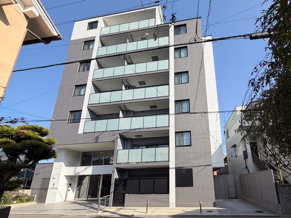 【イーグルコート二条駅フロント】外観