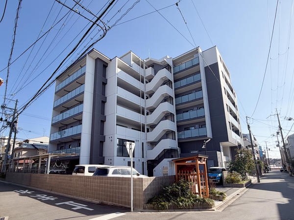 【イーグルコート二条駅フロント】外観