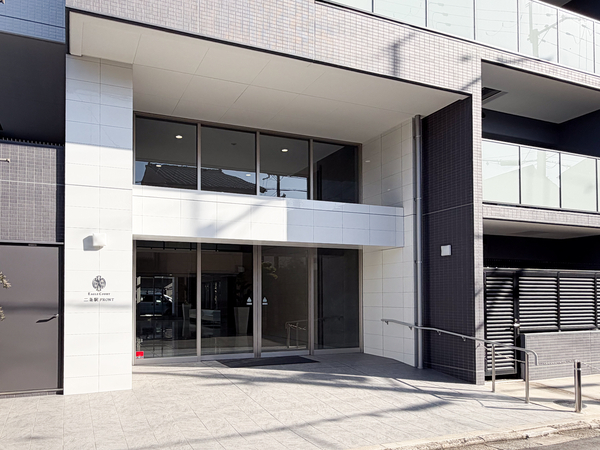 【イーグルコート二条駅フロント】エントランス