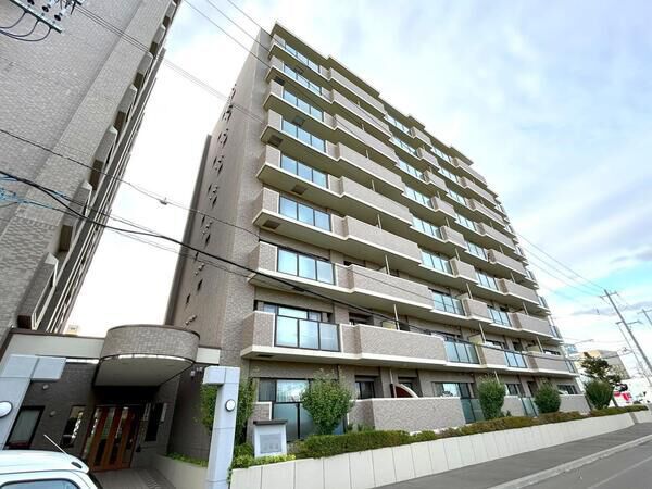 ロイヤルシャトー南郷通