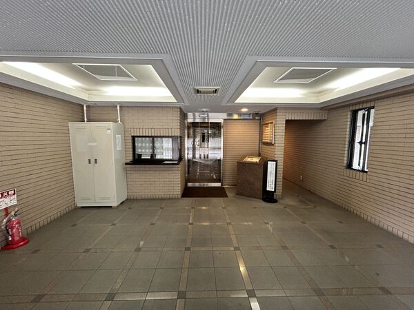 【レクセルマンション大宮日進第2】エントランスホール 【レクセルマンション大宮日進第2】エントランスホール