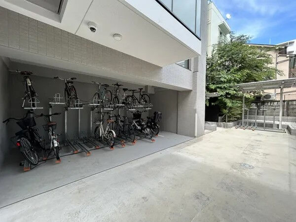 【ピアース神楽坂センティア】駐輪場