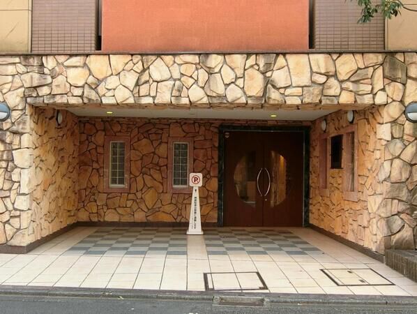 【ステージファースト用賀アジールコート】エントランス