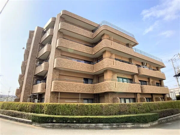 【朝日プラザ八乙女ロイヤルクレスト】外観