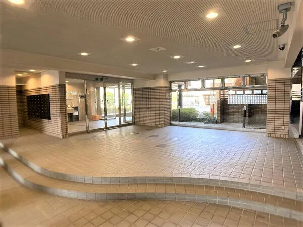 【朝日プラザ八乙女ロイヤルクレスト】エントランスホール