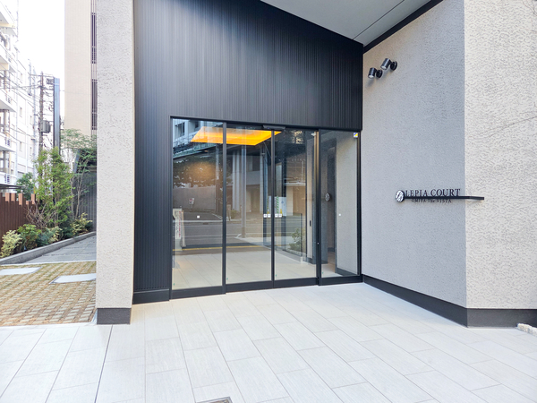 【ルピアコート大宮TheVISTA】エントランス