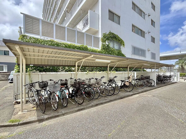 【金沢八景ブランシール】共用部分（駐輪場）