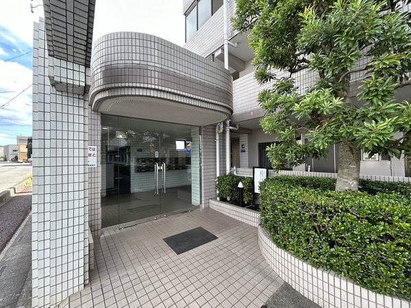 【ビューパレー大宮奈良町】エントランス