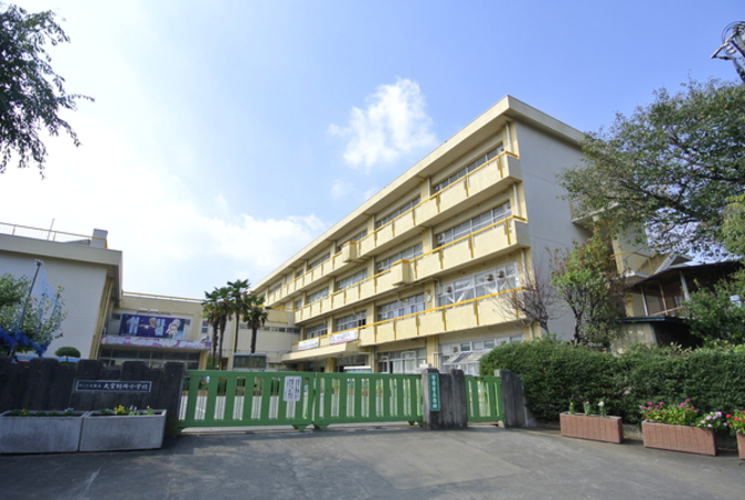 さいたま市立大宮別所小学校　約450m