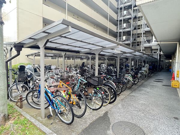 駐輪場 駐輪場