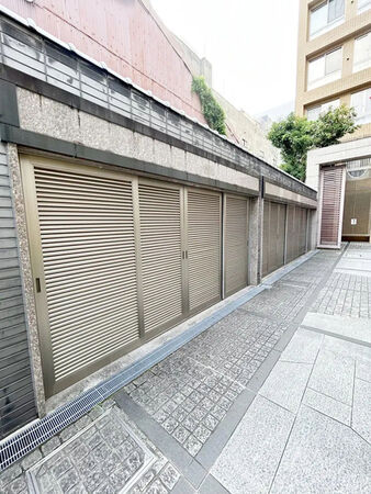 【エステムプラザ京都四条烏丸Ⅱ雅style】共用部分（駐輪場）