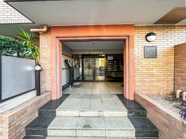 【梶ヶ谷ビューハイツ】エントランス 【梶ヶ谷ビューハイツ】エントランス