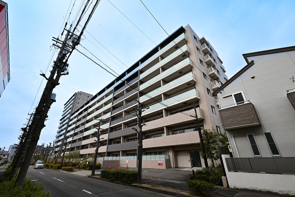 【バンベール小牧カーサシティ】外観