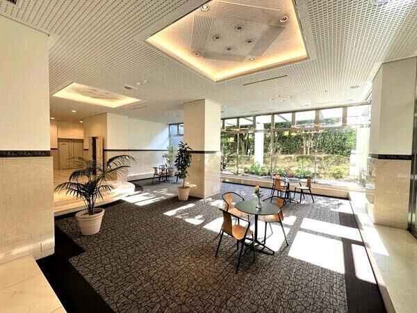 【ザ・シーン城北】エントランス1 【ザ・シーン城北】エントランス1