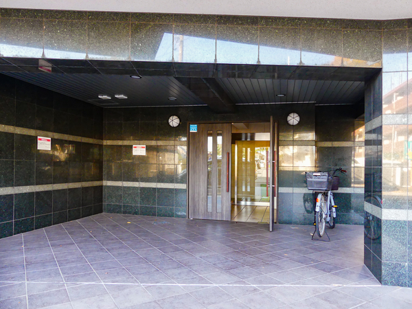 【セントエルモ阿佐ヶ谷北】エントランス