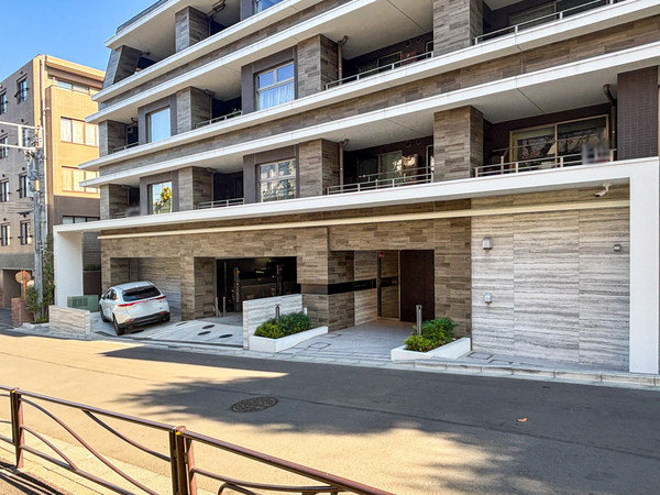 【リビオ宮崎台レジデンス】外観