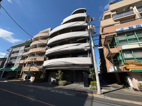 【ラフィネール】外観