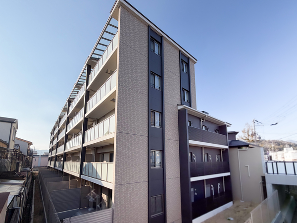 【プレサンスロジェ太秦天神川Ⅱ】外観