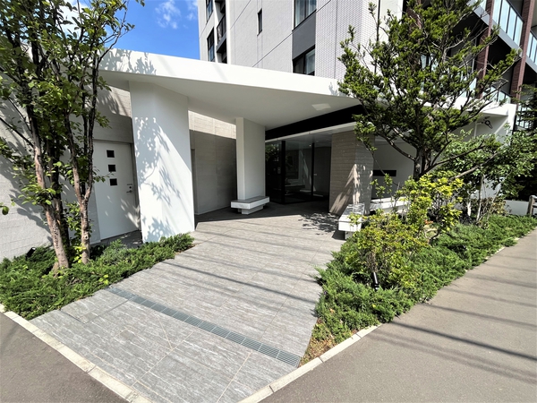 【クリオラベルヴィ豊平】エントランス(アプローチ) 【クリオラベルヴィ豊平】エントランス(アプローチ)
