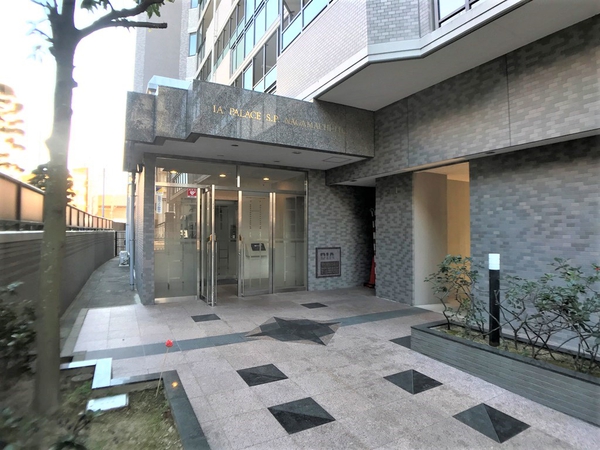 【ダイアパレスステーションプラザ長町一丁目】エントランスアプローチ