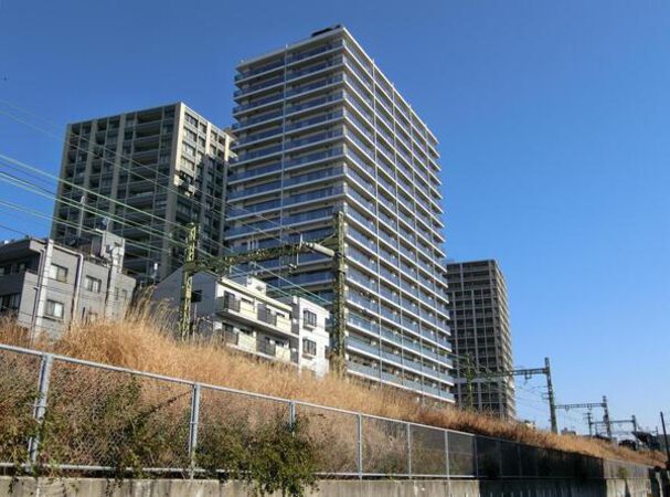 【Brillia Tower横浜東神奈川】外観
