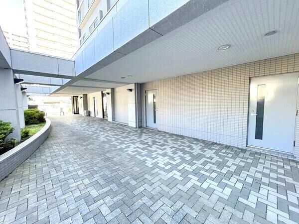 【北円山シティハウス】エントランス（アプローチ）