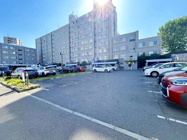 【北円山シティハウス】共用部分（駐車場）