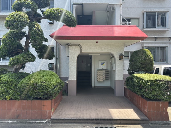 【宮原パークハイツ】エントランス