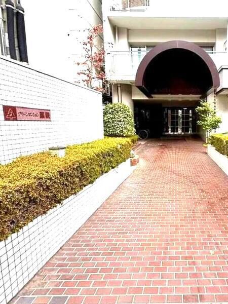 【グリーンマンション薬院】エントランスアプローチ