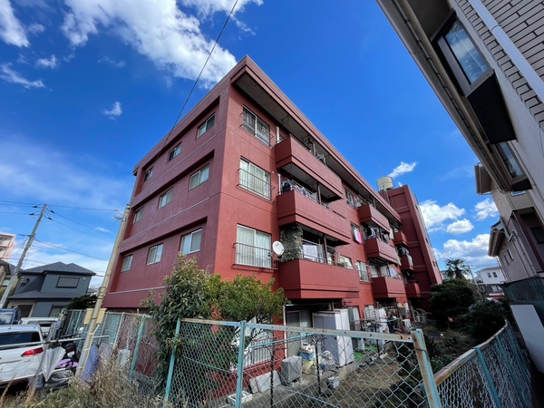 【ライオンズマンション鶴ヶ峰】外観