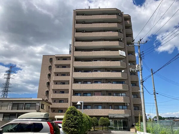 【ライオンズガーデン八乙女】外観