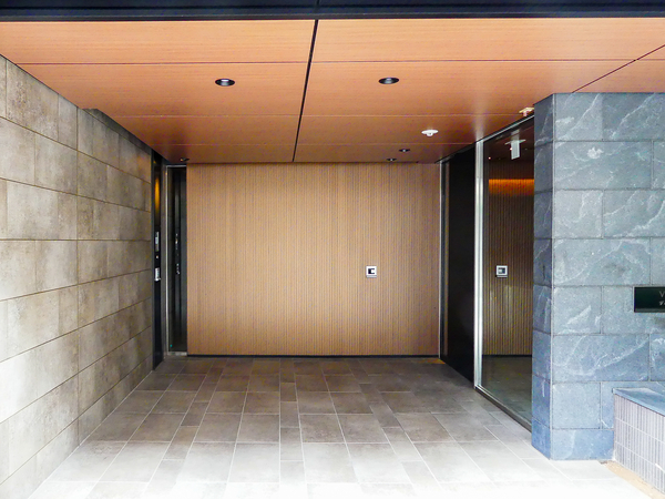 【ヴィークコート代々木参宮橋】エントランス