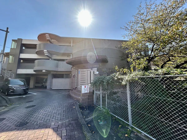 【ダイナコート高宮】外観 【ダイナコート高宮】外観