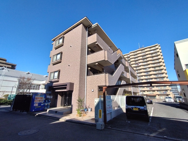 【ナイスアーバン横浜鴨居プロムナード】外観
