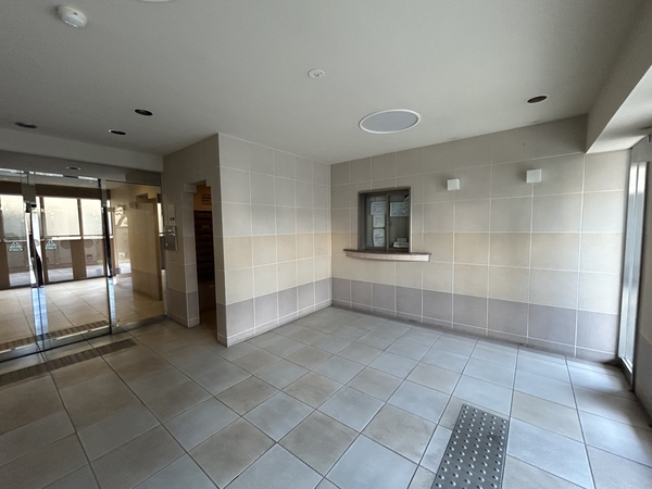 【日神デュオステージ大宮浅間町】エントランス