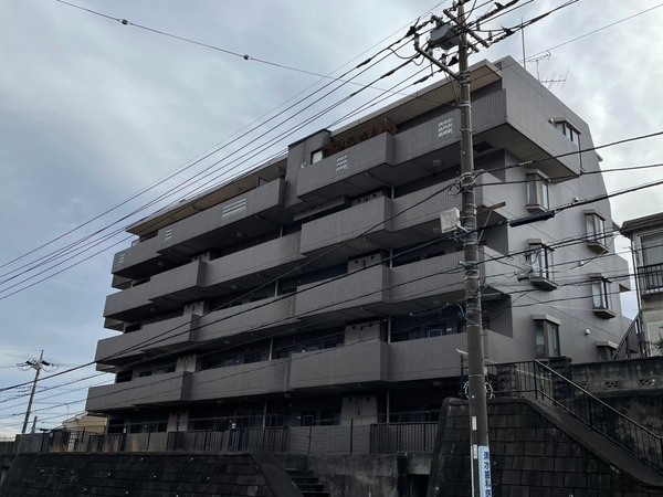 【サントレヴィラ横浜】外観