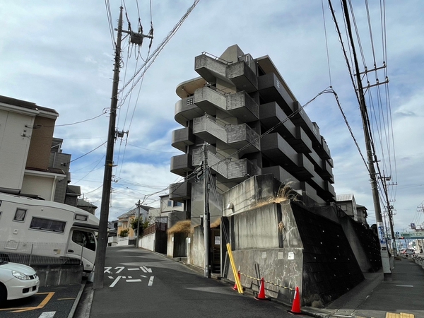 【サントレヴィラ横浜】外観