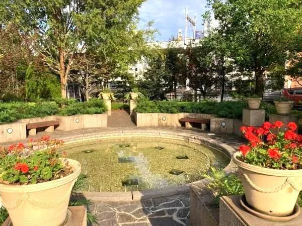 【ポレスターガーデンシティ清心】(敷地内緑地公園 ウォーターガーデン) 【ポレスターガーデンシティ清心】(敷地内緑地公園 ウォーターガーデン)