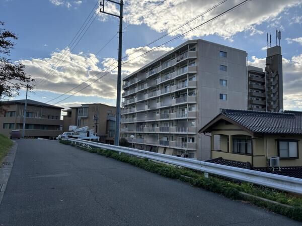 【ペルル東野】外観