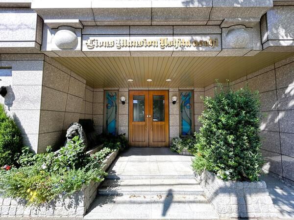 【ライオンズマンション牛田旭】<エントランス> 【ライオンズマンション牛田旭】<エントランス>