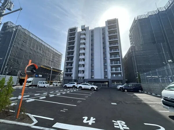 【グランファーレ平岸パークヒルズ】駐車場