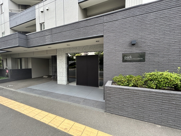 【パークホームズ円山公園駅前】エントランス