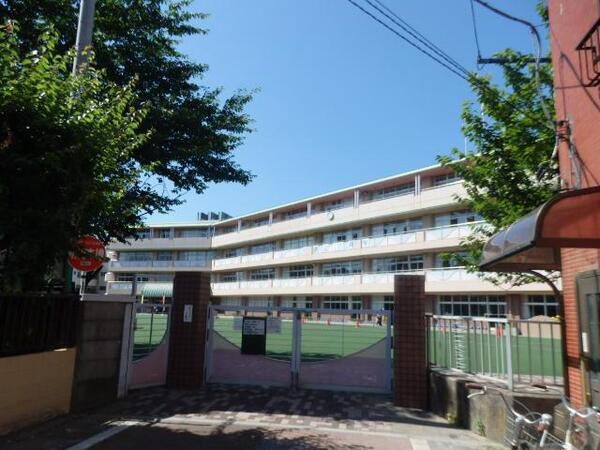 「区立梅島小学校」まで約400ｍ（徒歩5分）